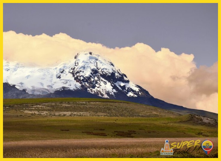 El majestuoso volcán Antisana: guardián de la biodiversidad